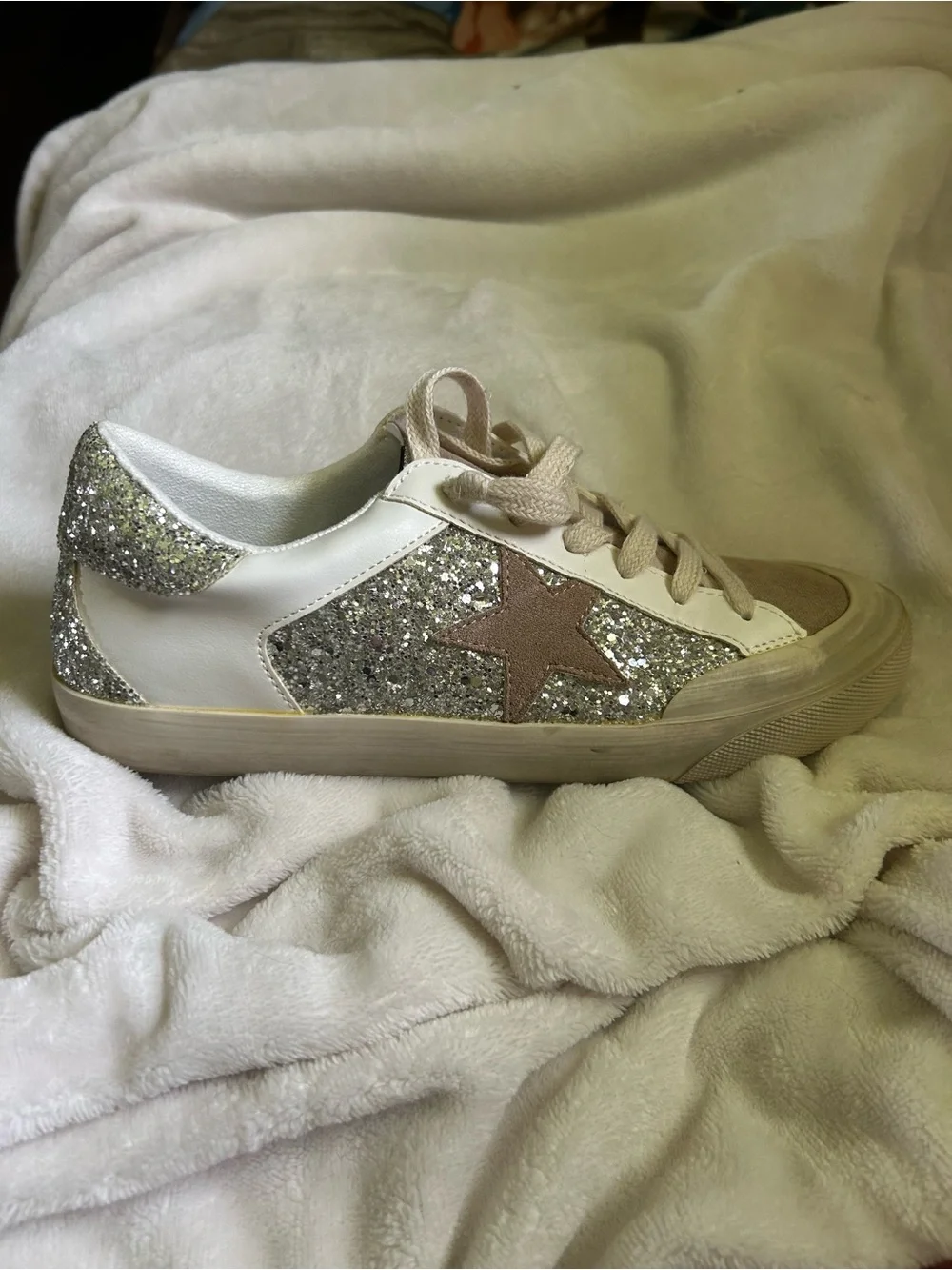 White Sneakers with Silver Glitter Panel and Beige Star Accent